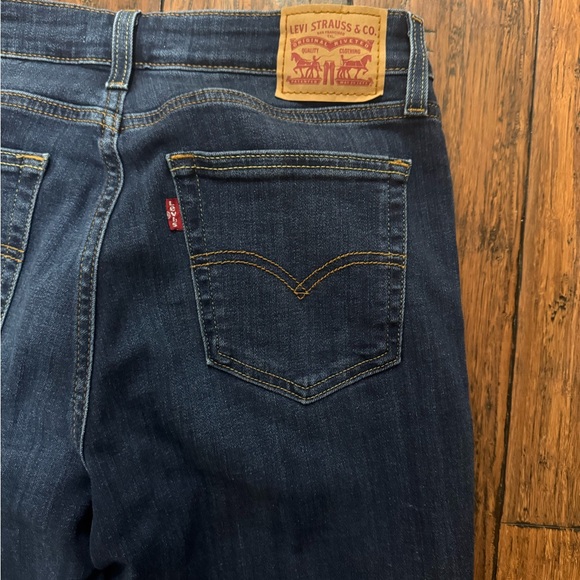 Levi’s 726 Flare Jeans Size 30 Dark Wash Stretch Denim - Picture 2 of 4